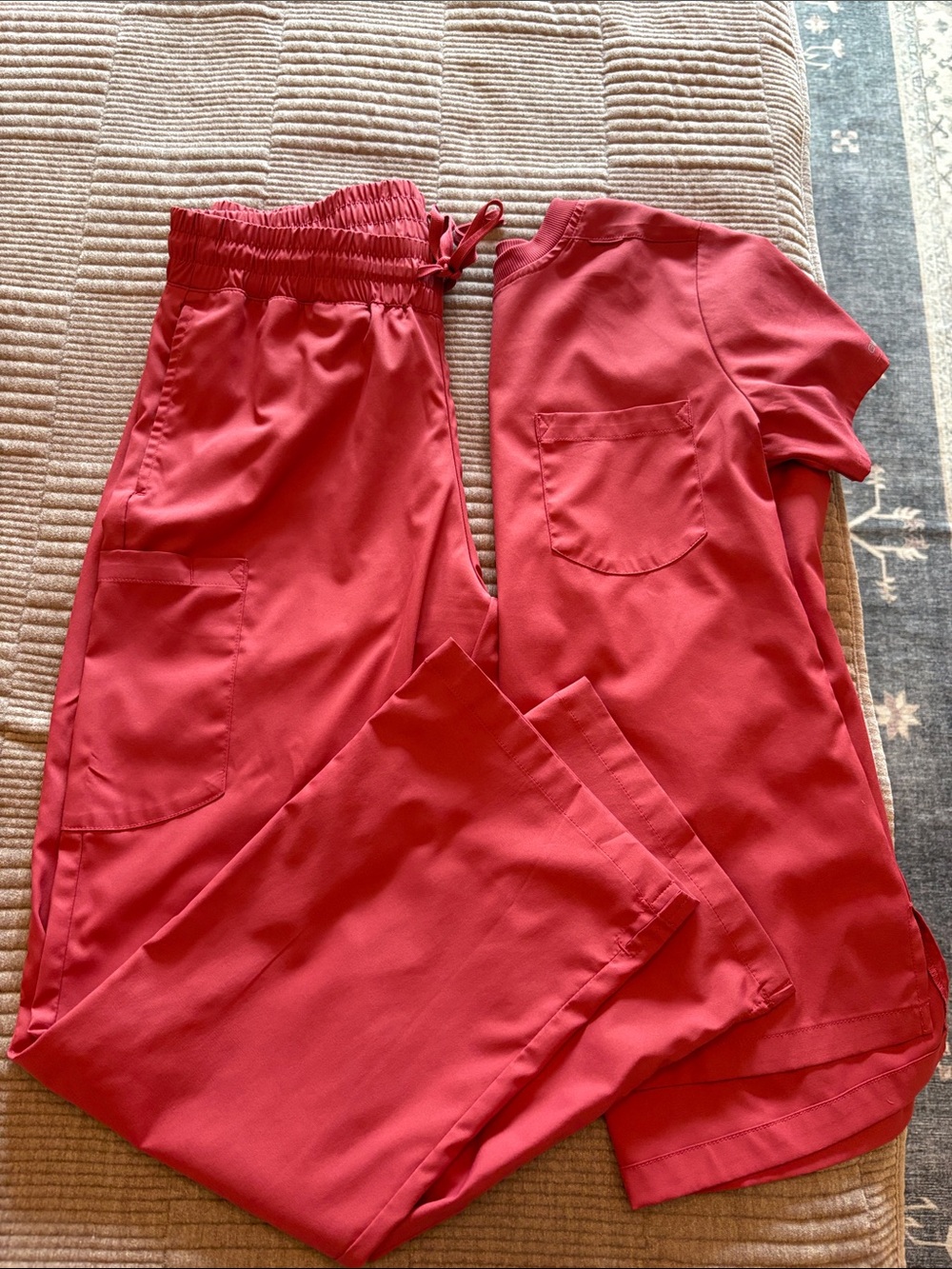 Wink Ruby Women's scrub set